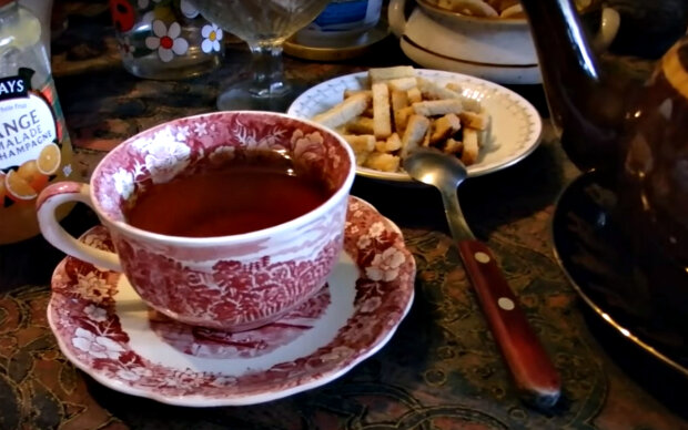 Чай. Фото: скріншот YouTube-відео.