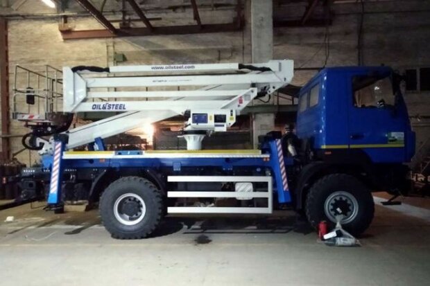 Автовышка Oil Steel на полноприводном шасси МАЗ-5302, фото: Автоцентр
