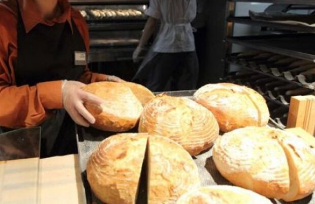 Хлеб, супермаркет, фото: hyser.com.ua