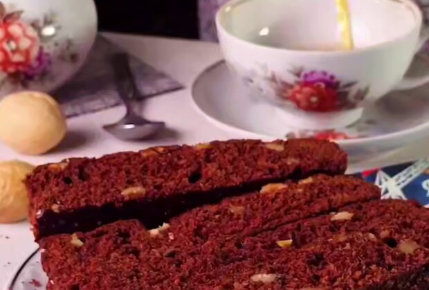 Шоколадно-медовая коврижка, кадр из видео