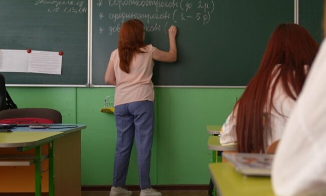 Школа, учитель, урок, кадр с видео