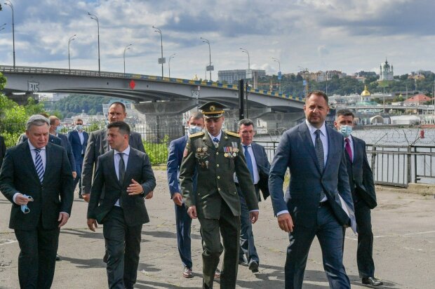 Зеленский срочно усиливает военную разведку: все как у НАТО