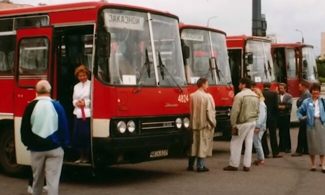 Советские автобусы: скрин с видео