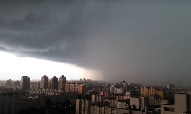 Непогода. Фото: скриншот YouTube-видео