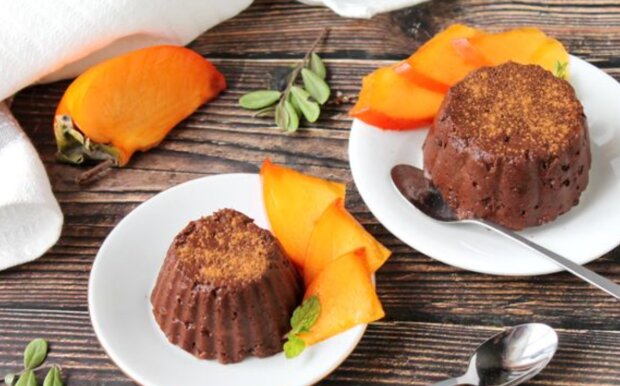 Шоколадний десерт із хурми, кадр з відео