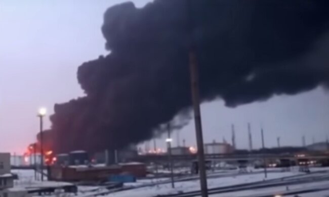 Потужний удар по Севастополю: попадання в кораблі та головний центр зв'язку