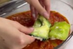 Кабачки в томатном соусе, кадр из видео