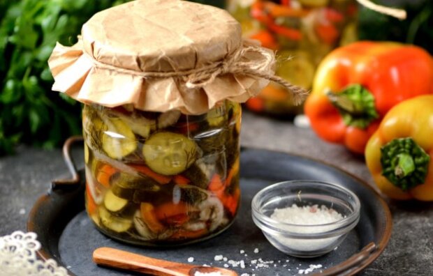 Как приготовить: Салат из болгарского перца Лёгкий — рецепт и советы от Бабушки Эммы