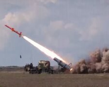 Уже лупят по остановкам: россияне нанесли очередной ракетный удар