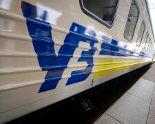 Українці масово скуповують квитки на потяги: з чим це пов'язано і до чого готуватись