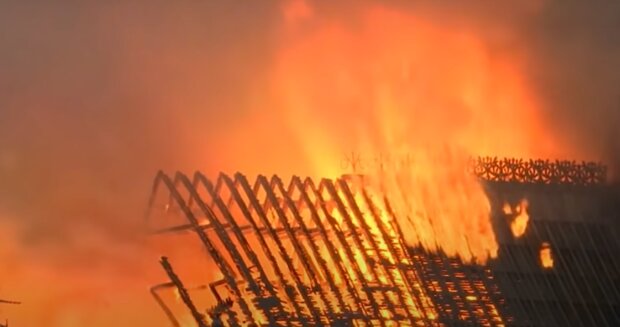 Кара небесна: у Львові в храмі сталася дика пожежа