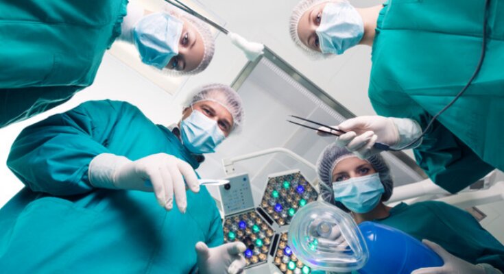 Стоматологи