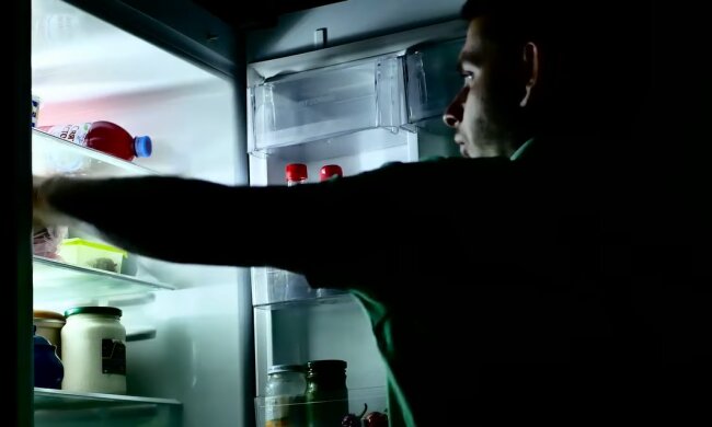 Холодильник. Фото: YouTube