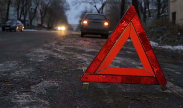 Дети кричали не своим голосом: ночная ДТП с маршруткой на трассе Харьков-Днепр разбудила всю страну