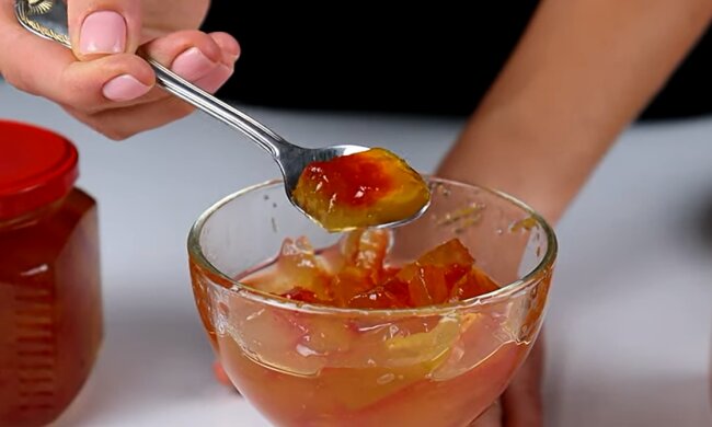 Рецепт янтарного варенья из арбузных корочек по-грузински. Фото: YouTube