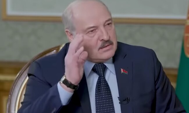 Выжил из ума: Лукашенко сгоняет людей на молитвы о диктатуре. Видео