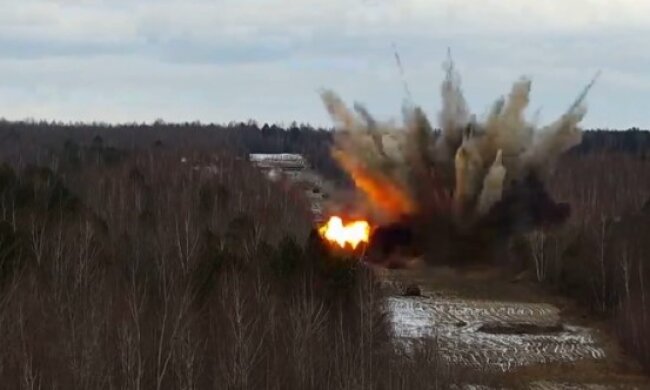 Військові дії, фото: youtube.com
