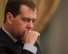 Люди прозревают: в России высмеяли Медведева и посоветовали найти хорошего учителя русского языка