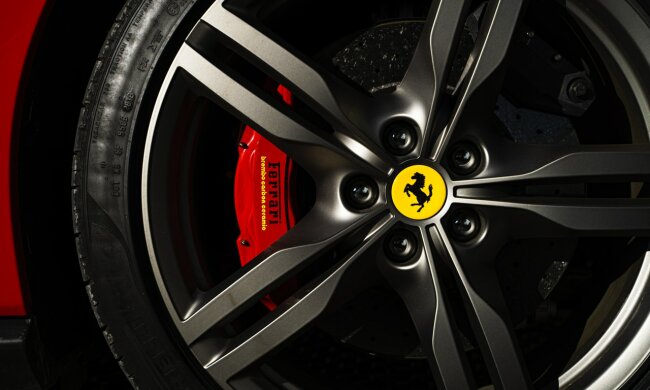 Ferrari, фото: Vincenzo Malagoli: Pexels