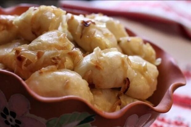 Вся родина захоче їсти ці ласощі щодня: рецепт справжніх українських галушок по-мисливськи