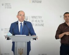 Українські медики закликали владу не звільняти Максима Степанова