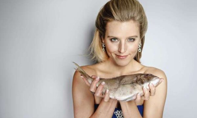 Древний секрет раскрыт: почему женщинам необходимо есть рыбу
