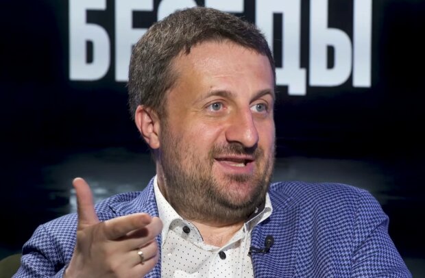 Эксперт: ""Реформаторы" и "антикоррупционеры" начали растягивать органы власти в Украине"
