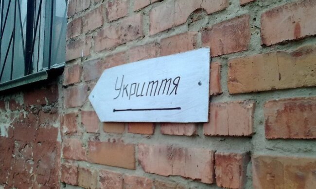 Навіть є камін: киянин збудував особистий бункер за ціною машини. Що там усередині. Фото