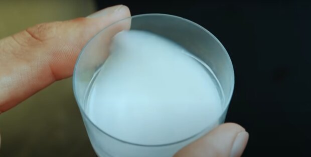 Молоко. Фото: скриншот YouTubе