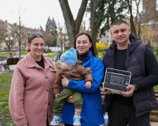 Історія, яка сколихнула країну: 10-місячний Марк отримав апарат ШВЛ від фонду «Надія» і Валерія Дубіля