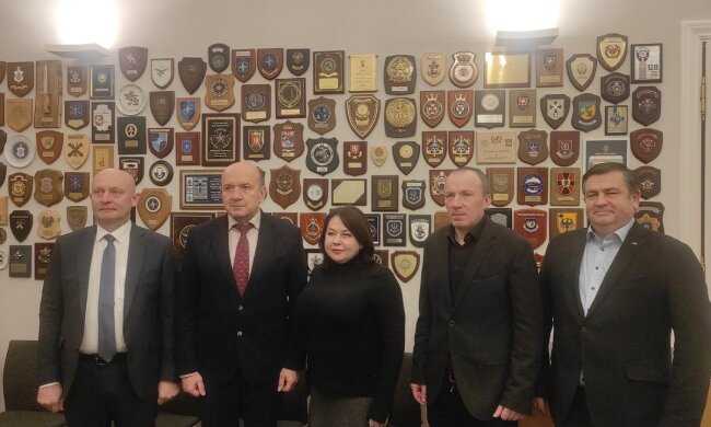 Украинские парламентарии договорились с Эстонией о дополнительной поддержке