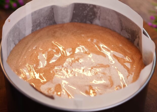 Торт "Пьяная вишня", кадр из видео