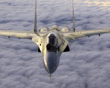 Россия направила в Крым 50 боевых самолетов