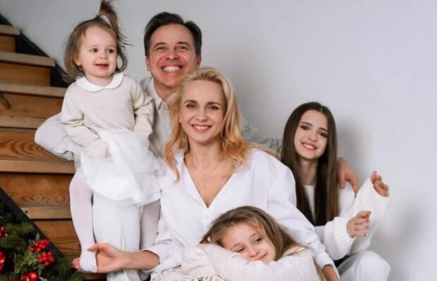 Лілія Ребрик з родиною, фото із соцмереж