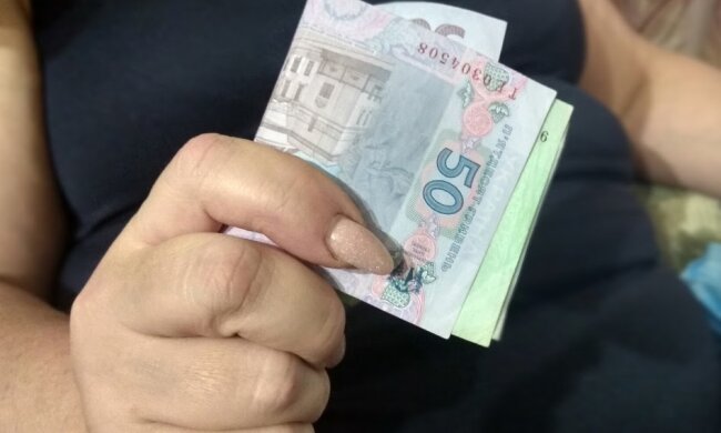 Украинцам будут платить за самоизоляцию: сколько можно потребовать и где получить