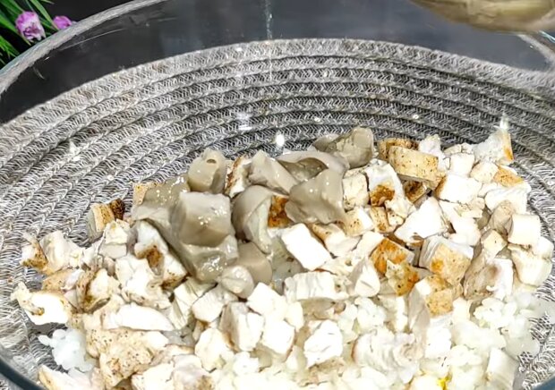 Салат "Підкова удачі", кадр з відео