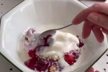 Ягідний крамбл, кадр з відео