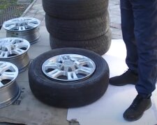 Заміна гуми: скрін з відео