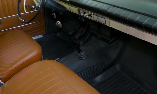 Привид Каспер по-радянськи: блогери зробили прозорі "Жигулі". Кумедні кадри