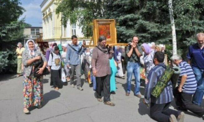 Віруючі УПЦ пройдуть 700 км зі старовинною чудотворною святинею. Маршрут