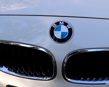 Автомобиль BMW. YouTube