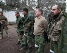 Зроблено з картону: у Генштабі показали погони "елітного" російського підполковника-десантника. Фото