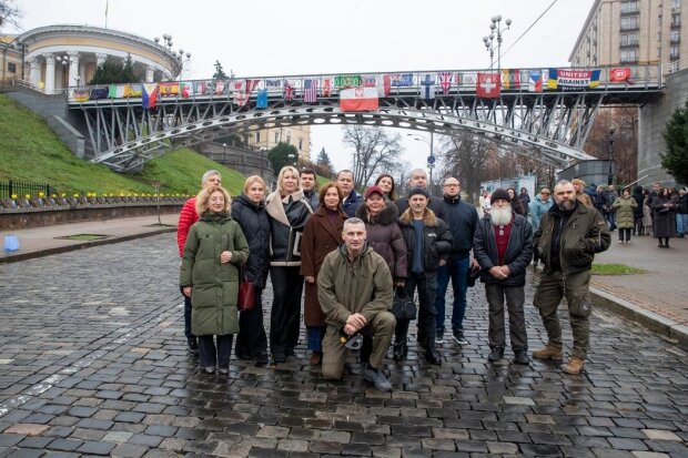 Кличко, Палатный и команда «УДАР» почтили Героев Небесной Сотни в День Достоинства и Свободы