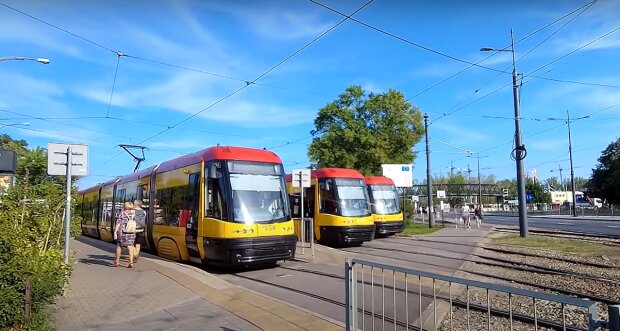 Варшава шукає водіїв трамваїв: скільки українці можуть заробити на цій посаді