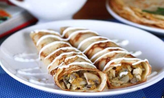 Круче шаурмы: как приготовить украинские блинчики с курицей и сыром
