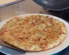 Картофельно-куриный пирог, кадр с видео