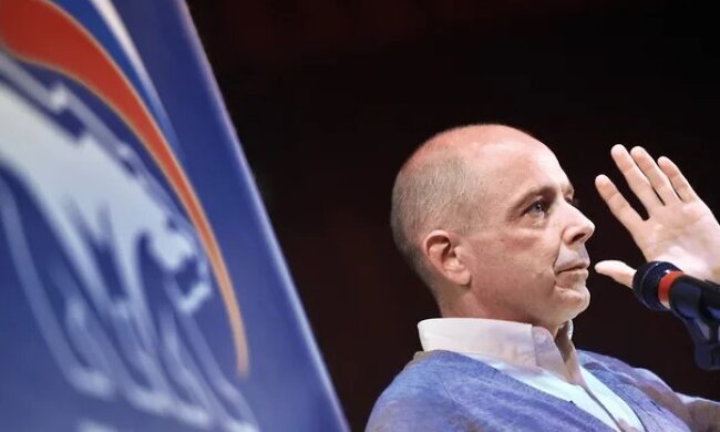 Очень ждем: четыре депутата Госдумы едут воевать в Украину. Фото "героев"