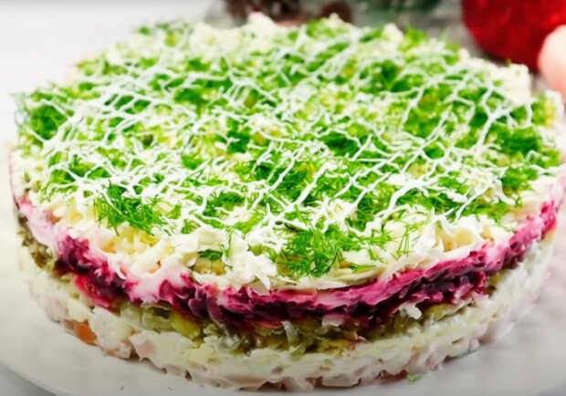 Салат "Камелия", кадр из видео