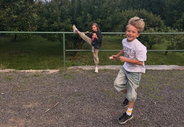 Діти Олени Кравець, фото із соцмереж