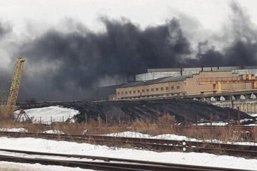 Ось і почалося: у Росії горить найбільший завод, пов'язаний із ядерним комплексом